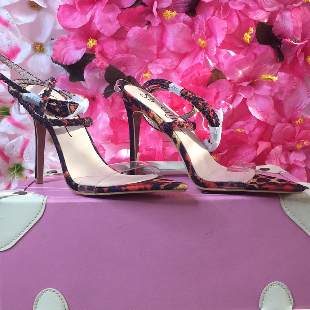 SO ME strap around the ankle heels